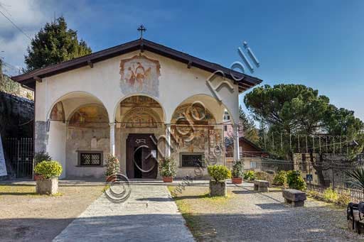 Esterno della Chiesa di San Defendente a Clusone in provincia di Bergamo