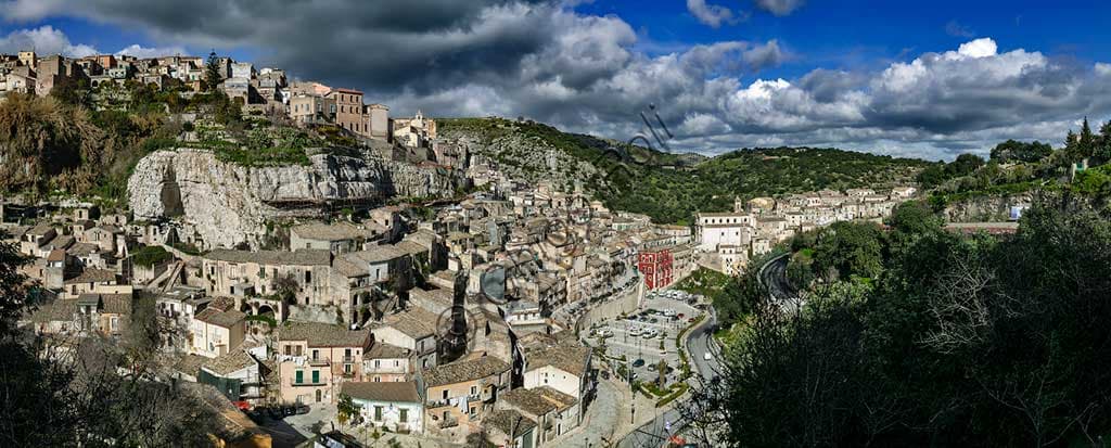 Veduta panoramica della città di Modica, provincia di Ragusa, Sicilia