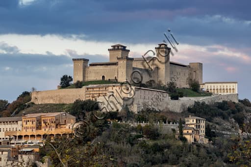 Veduta panoramica della Rocca Albornoz, fortezza medievale di Spoleto in Umbria